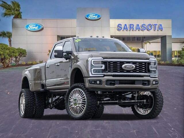 2026 Ford F-450 Super Duty Platinum