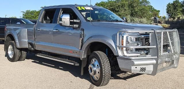 2024 Ford F-450 Super Duty Lariat