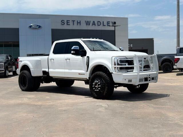 2026 Ford F-450 Super Duty Platinum