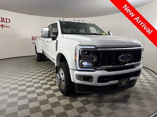 2026 Ford F-450 Super Duty Platinum