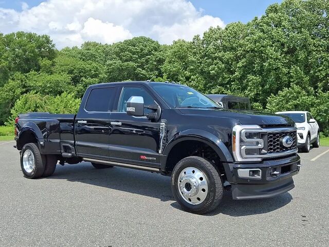 2024 Ford F-450 Super Duty Limited