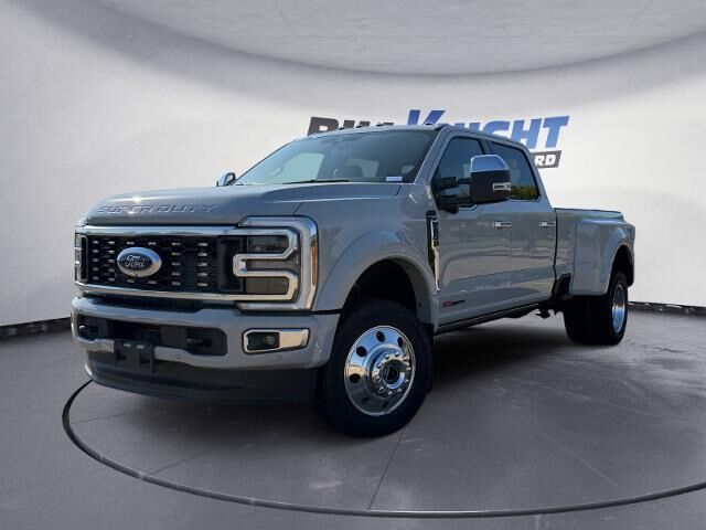 2026 Ford F-450 Super Duty Platinum
