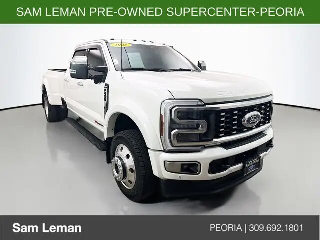 2025 Ford F-450 Super Duty Platinum — photo 1 of 13