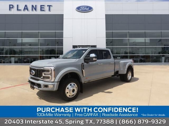 2026 Ford F-450 Super Duty Platinum