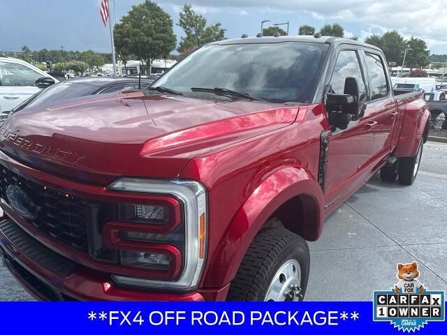 2023 Ford F-450 Super Duty Lariat