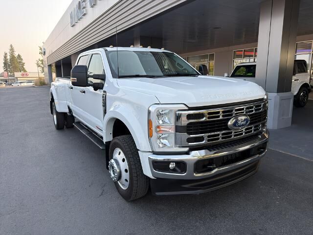2025 Ford F-450 Super Duty XL