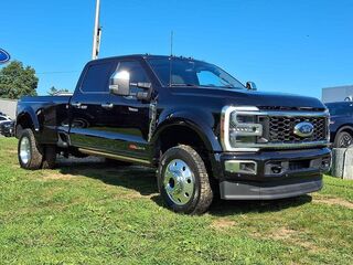 2026 Ford F-450 Super Duty Platinum