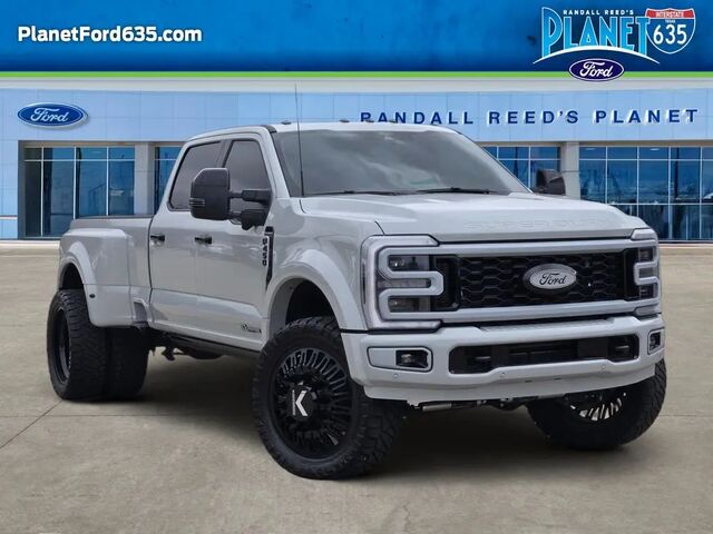 2026 Ford F-450 Super Duty Platinum