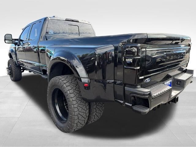 2026 Ford F-450 Super Duty Platinum