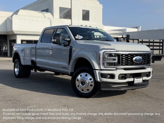 2026 Ford F-450 Super Duty Platinum