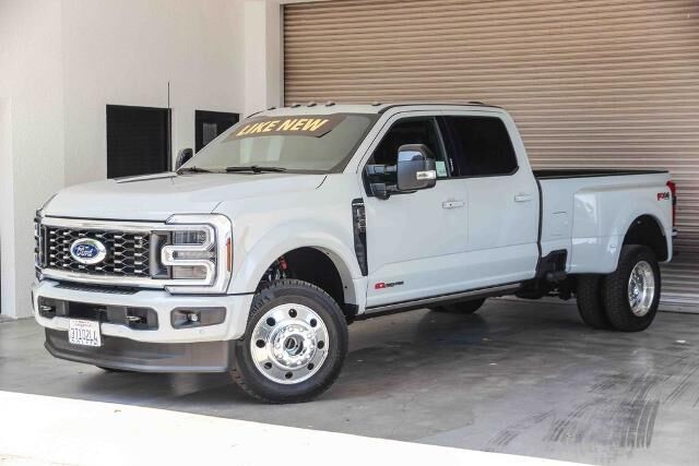 2026 Ford F-450 Super Duty Platinum — photo 1 of 13