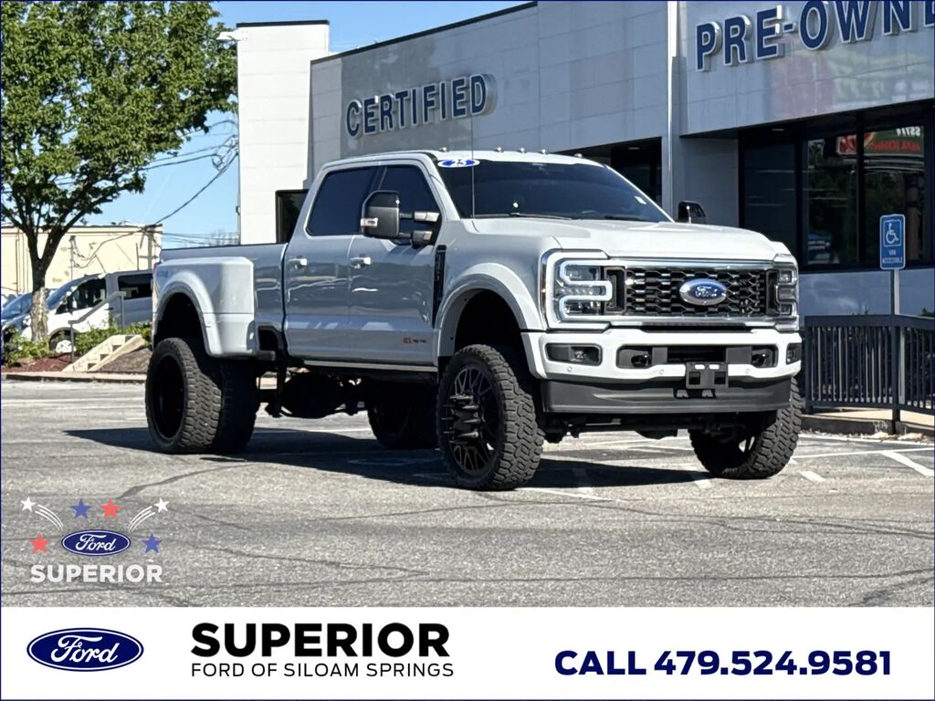 2025 Ford F-450 Super Duty Platinum