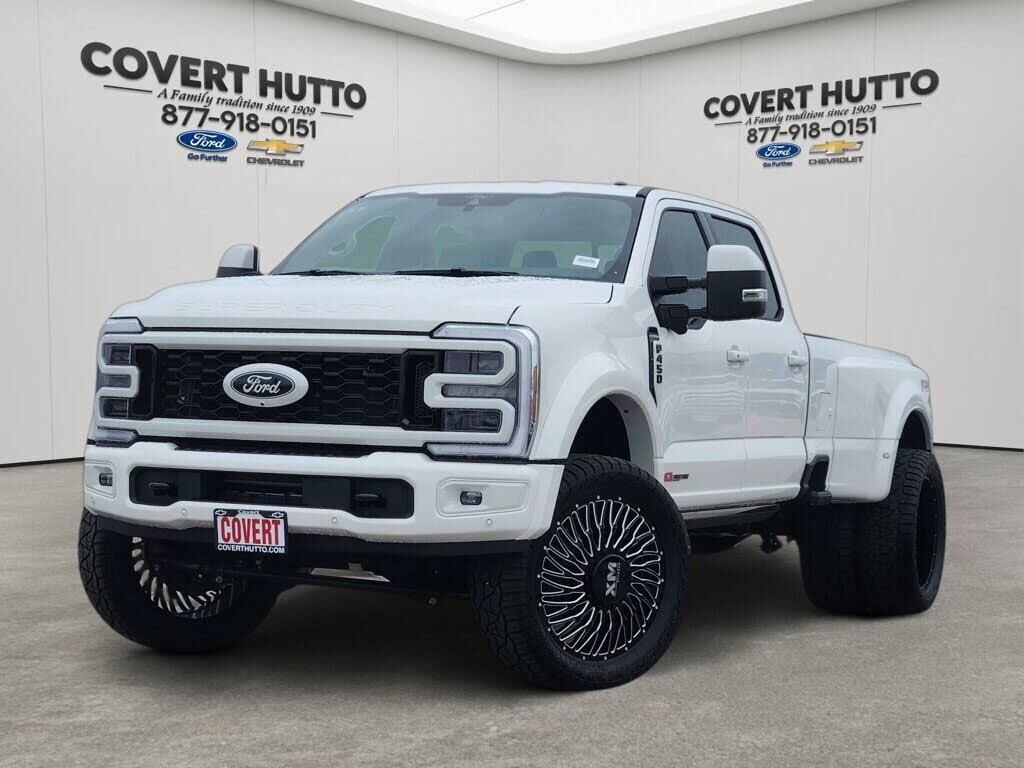 2026 Ford F-450 Super Duty Platinum