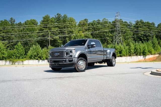 2022 Ford F-450 Super Duty Platinum
