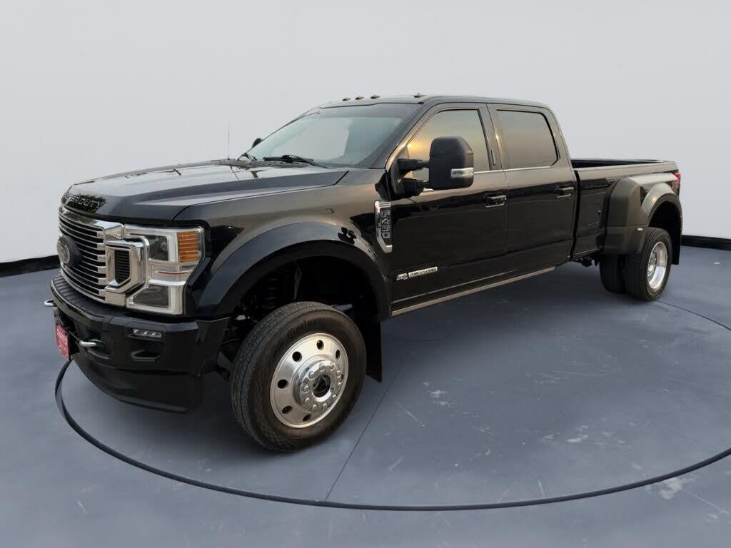 2022 Ford F-450 Super Duty Platinum — photo 1 of 1