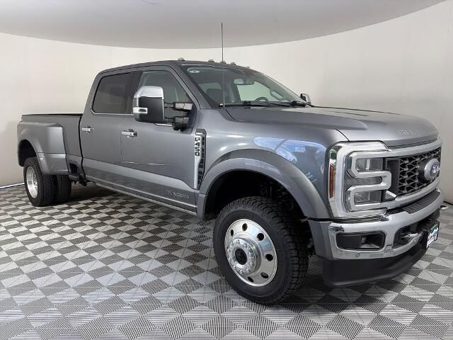 2023 Ford F-450 Super Duty Lariat