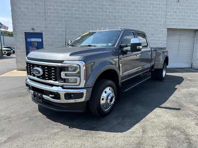 2024 Ford F-450 Super Duty Lariat