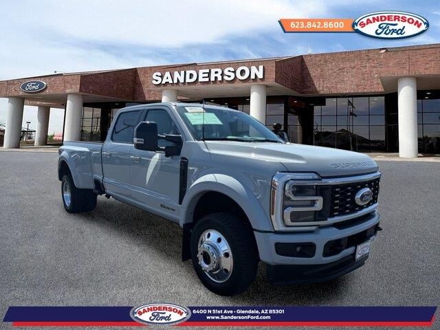 2025 Ford F-450 Super Duty Platinum