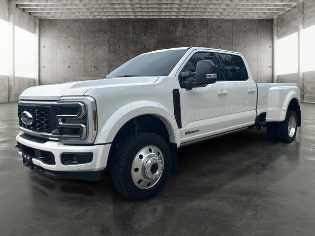 2025 Ford F-450 Super Duty Platinum
