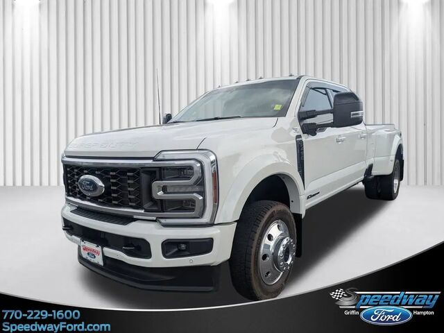 2025 Ford F-450 Super Duty Platinum