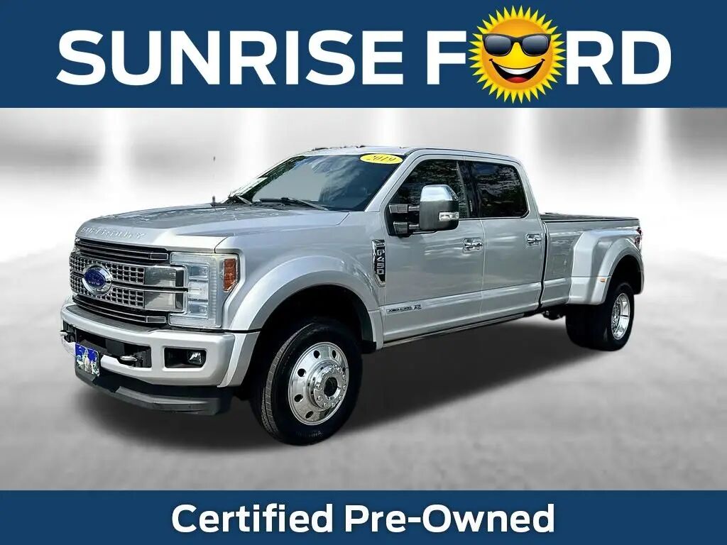 2019 Ford F-450 Super Duty Platinum — photo 1 of 13