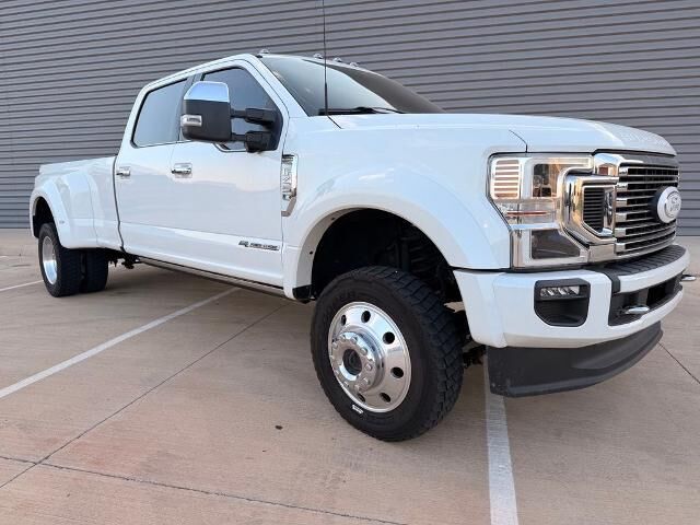 2020 Ford F-450 Super Duty Platinum — photo 1 of 13