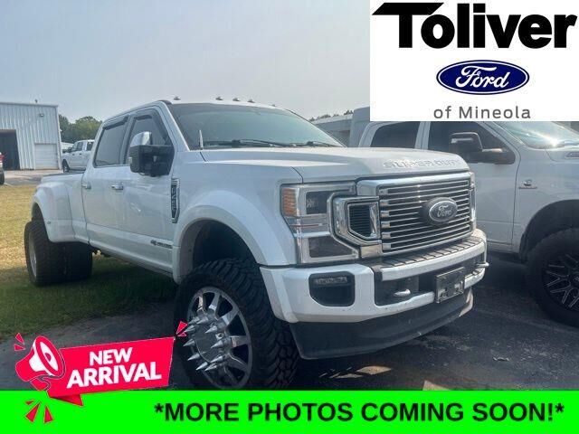 2022 Ford F-450 Super Duty Platinum