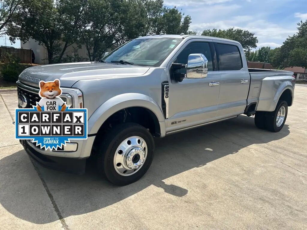 2024 Ford F-450 Super Duty Platinum