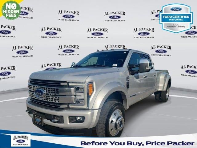 2019 Ford F-450 Super Duty Platinum — photo 1 of 13