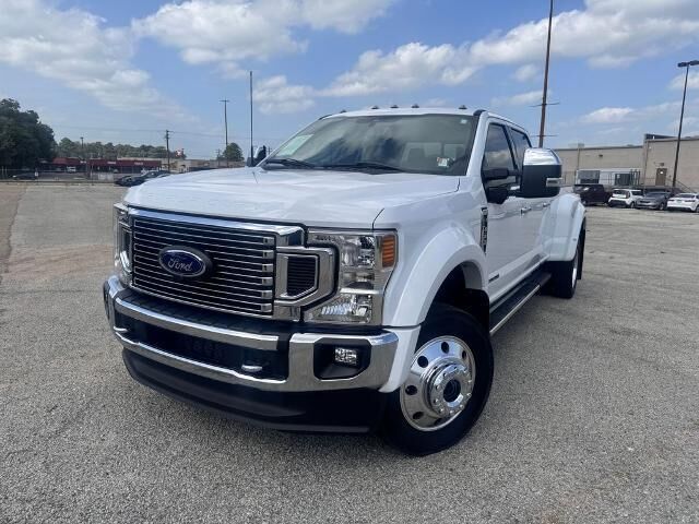 2022 Ford F-450 Super Duty Lariat