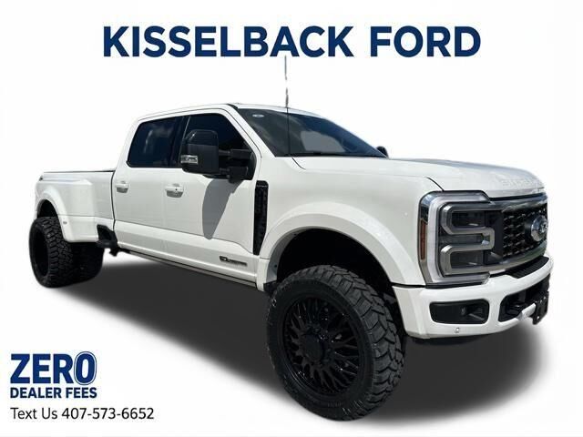2025 Ford F-450 Super Duty Platinum