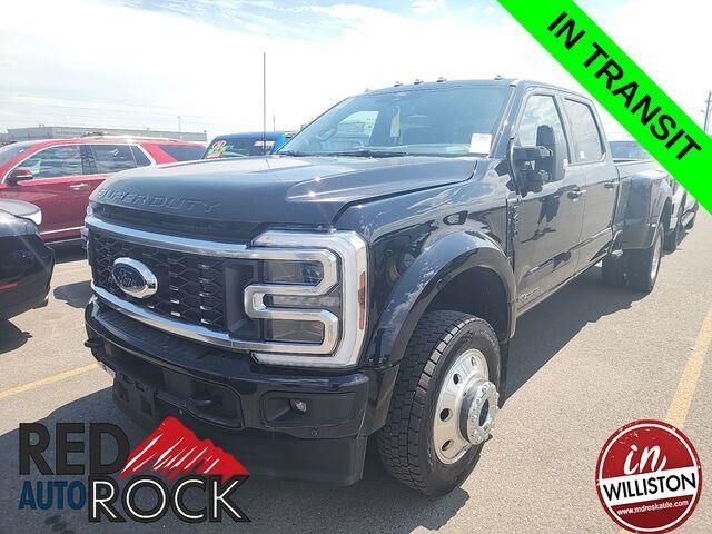 2026 Ford F-450 Super Duty Platinum