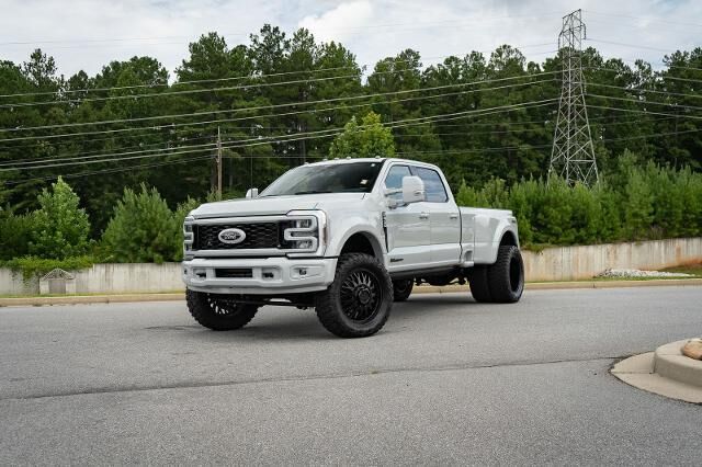 2026 Ford F-450 Super Duty Lariat