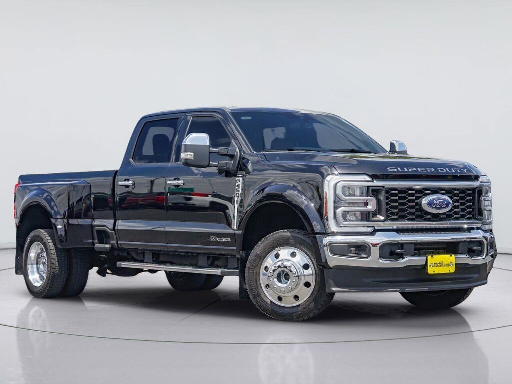 2026 Ford F-450 Super Duty Lariat — photo 1 of 1