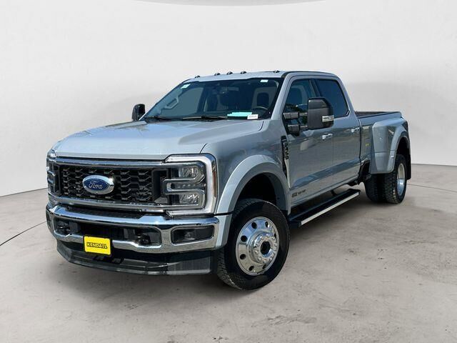 2025 Ford F-450 Super Duty Lariat