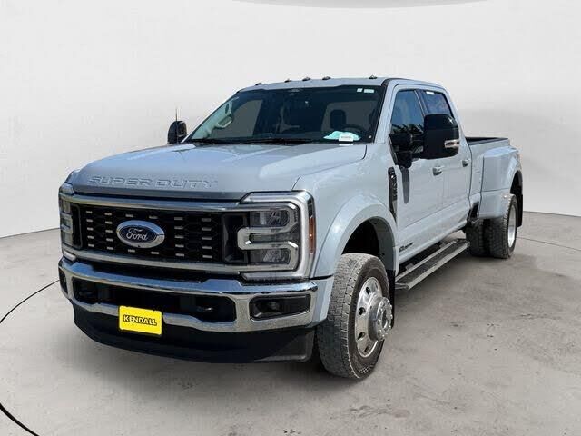 2025 Ford F-450 Super Duty Lariat