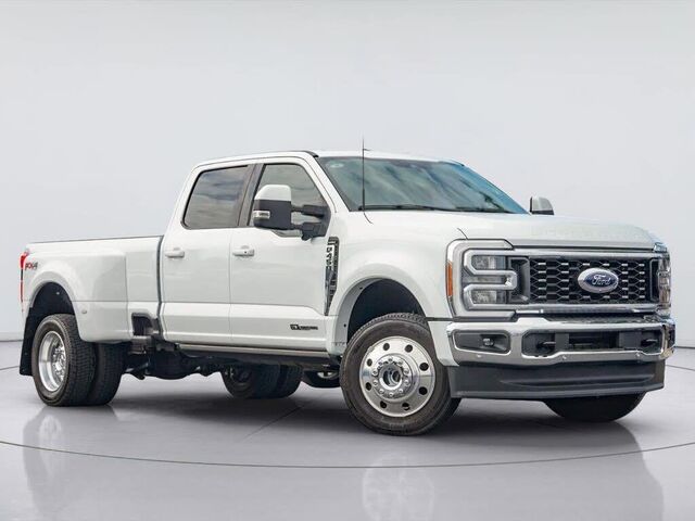 2023 Ford F-450 Super Duty Lariat