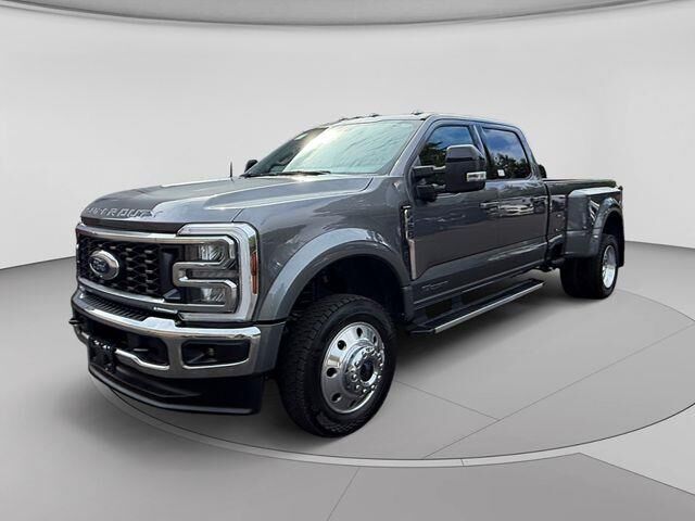 2025 Ford F-450 Super Duty Lariat