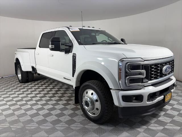 2026 Ford F-450 Super Duty XLT