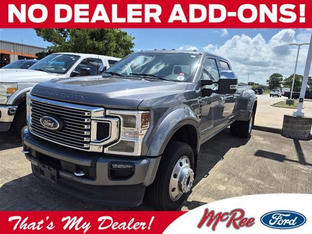2022 Ford F-450 Super Duty Platinum