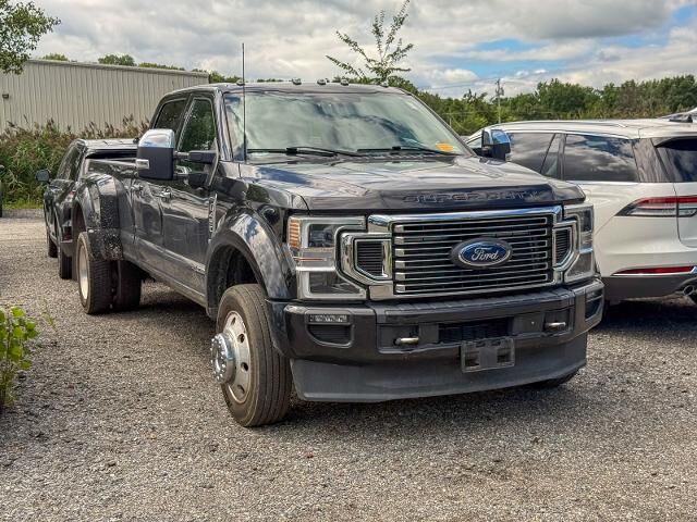 2022 Ford F-450 Super Duty Platinum