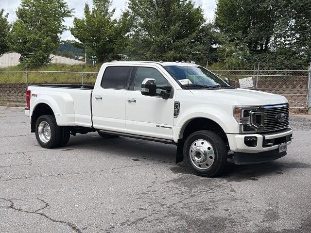 2022 Ford F-450 Super Duty Platinum — photo 1 of 13