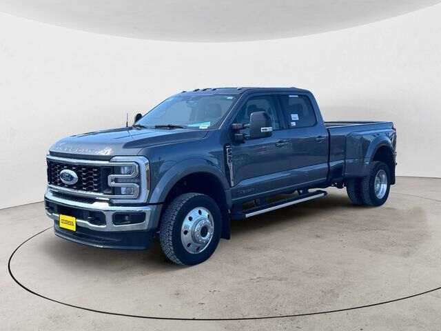 2025 Ford F-450 Super Duty Lariat