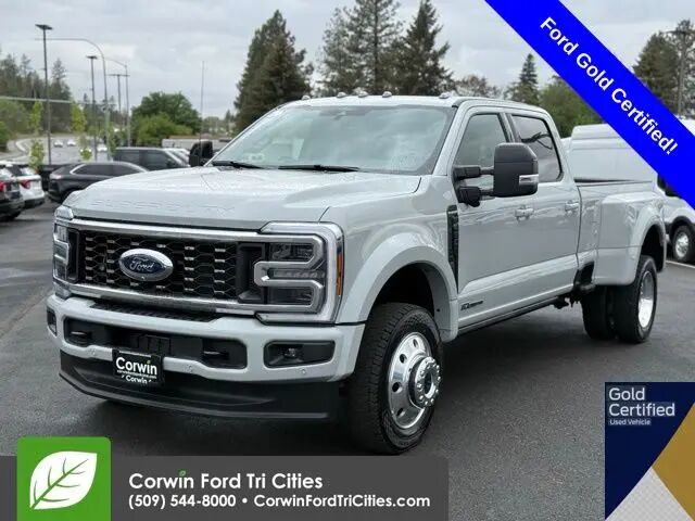 2026 Ford F-450 Super Duty Platinum — photo 1 of 13