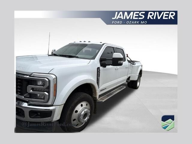 2023 Ford F-450 Super Duty Lariat