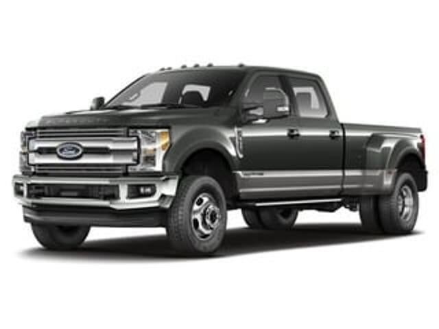 2018 Ford F-450 Super Duty Lariat — photo 1 of 5