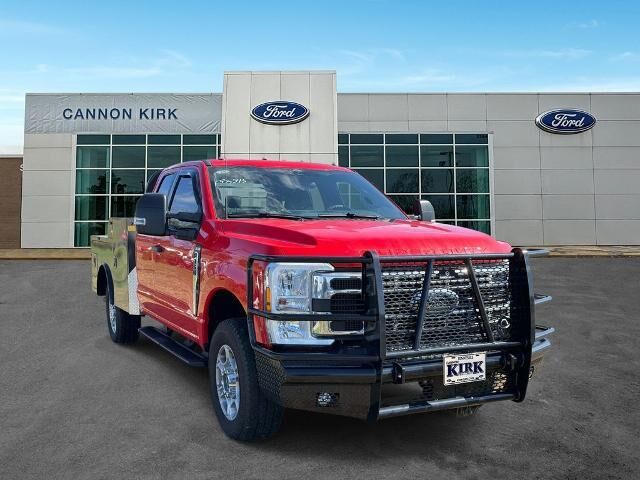2025 Ford F-350 Super Duty XLT