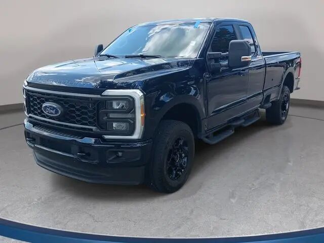 2025 Ford F-350 Super Duty XL — photo 1 of 13