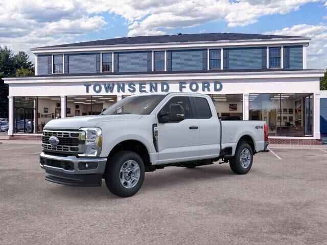 2026 Ford F-350 Super Duty XLT