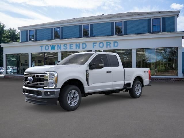 2026 Ford F-350 Super Duty XLT